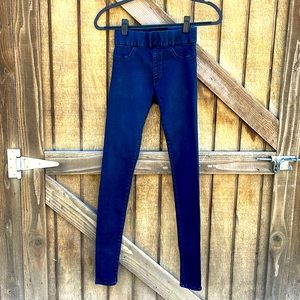 James Jeans, Size 24, Elastic Waist